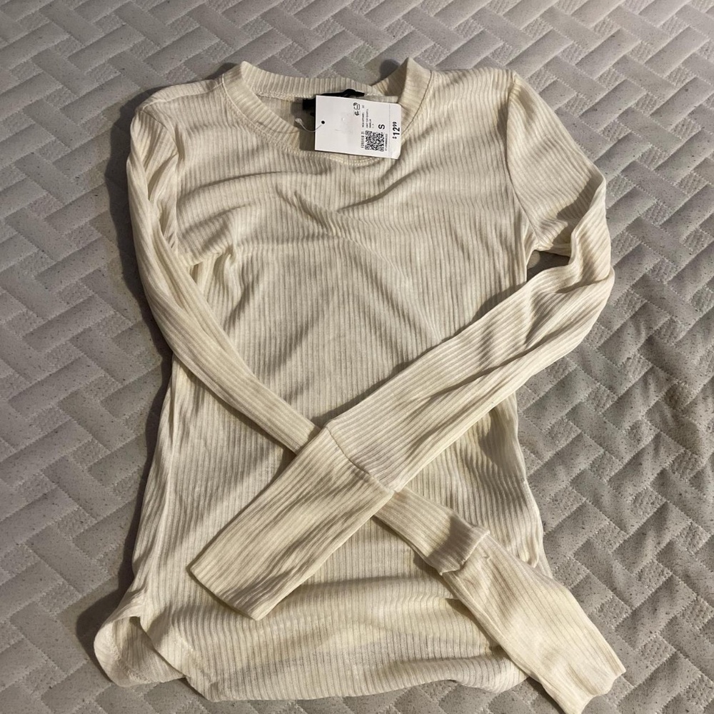 Forever 21 Long Sleeve Beige Ribbed Flowy Shirt Small